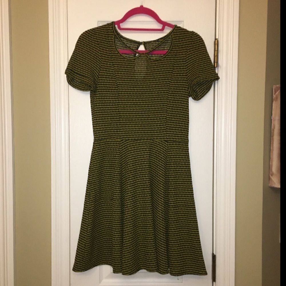 FP Beach knit dress black yellow green stripes Medium keyhole skater fit flare - Picture 3 of 5